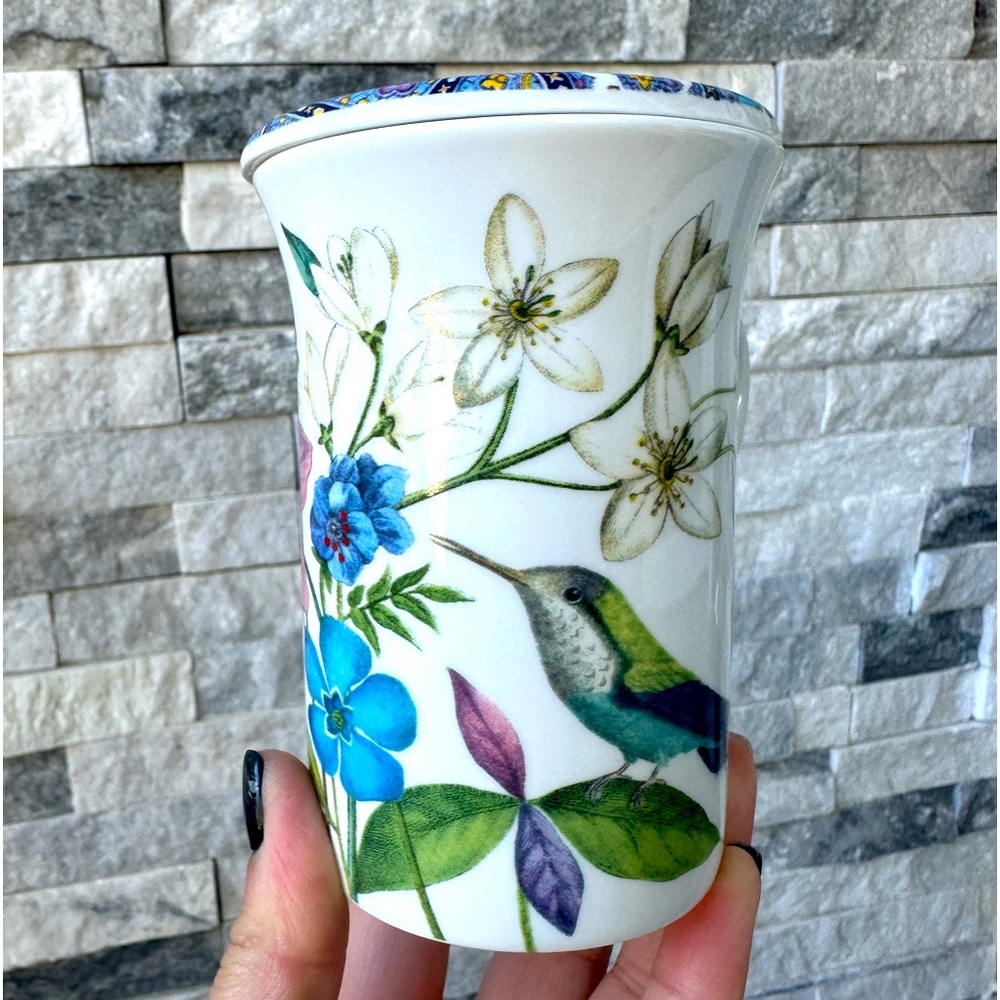 Barnes & Noble Hummingbird Floral Porcelain Beverage  Coffee Tea Cup Mug w lid